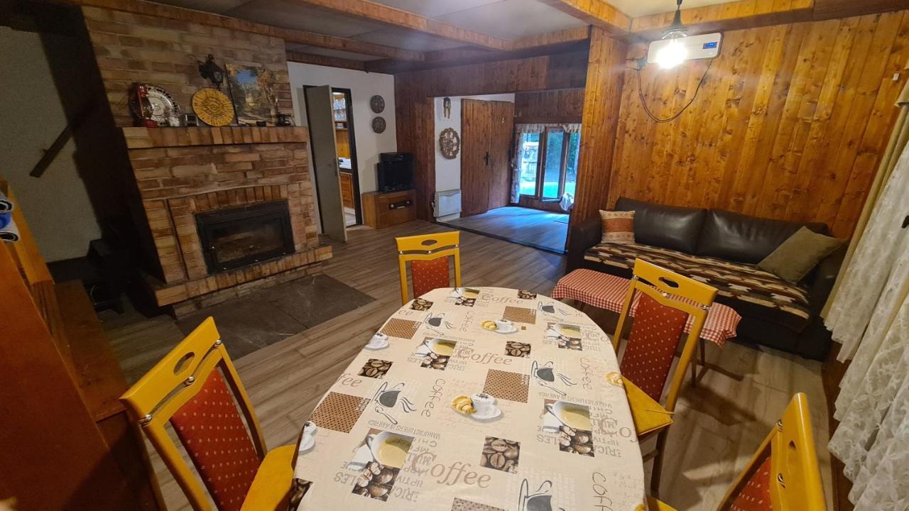 Slovak Cottage Near Bratislava In The Heart Of The Carpathians Modra Exterior photo